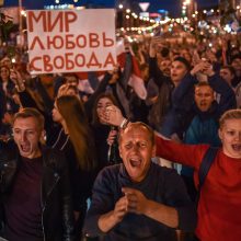 Baltarusijoje tęsiasi protesto akcijos, kol kas smurto neužfiksuota