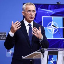 NATO vadovas įspėja apie augančius Rusijos ir Kinijos ryšius