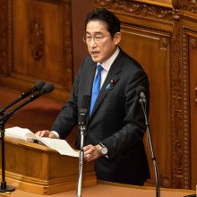 Japonijos premjeras: gimstamumo krizės sprendimas negali laukti