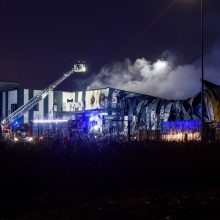 Ukrainai dronus tiekusios JAV įmonės gamykloje Latvijoje kilo didelis gaisras 