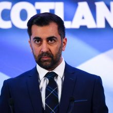 H. Yousafas laimėjo lenktynes dėl vadovavimo Škotijai, sieks nepriklausomybės 