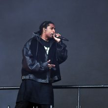 Rihannos mylimajam reperiui A$AP Rocky pateikti kaltinimai dėl šaunamojo ginklo panaudojimo