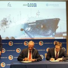 Lietuva pasirašė sutartį su JAV dujų tiekėja „Freeport LNG“