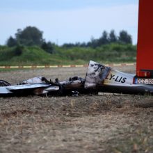 Daugiau detalių sportinio lėktuvo katastrofoje: sudegusio orlaivio viduje – žinomų pilotų kūnai