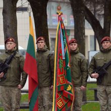 Apdovanoti iš tarptautinės operacijos Malyje grįžę Lietuvos kariai