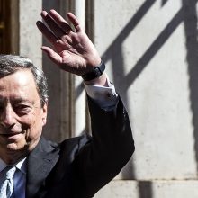 Italijos premjeras M. Draghi pranešė, kad vėliau ketvirtadienį atsistatydins