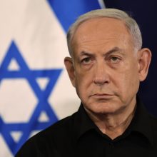 B. Netanyahu: nepaisant tarptautinio spaudimo, veršimės į Rafą