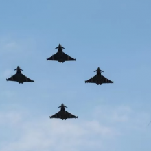 KAM: NATO naikintuvai nespėjo nuskristi iki greitai Lietuvos erdvę kirtusio „Boeing“