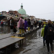 Venecija pradeda atsigauti po savaitę trukusių rekordinių potvynių