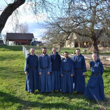 Kaip valstybės tarnautojas atrado džiaugsmą kaimo vienuolyne