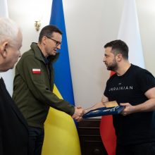 V. Zelenskis džiaugėsi šiltais santykiais su Lenkija ir dėkojo už pagalbą