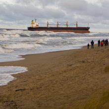 Netoli Klaipėdos uosto ant seklumos užplaukė laivas