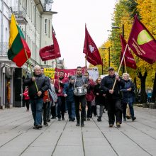 Mitingo prieš skurdą dalyviai apie save: „Biedni ir įsiutę“