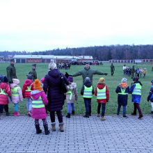 Neeilinė diena Kaune: mokyklą išmainė į karinį dalinį