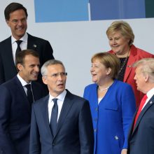 Su A. Merkel susitikęs D. Trumpas: santykiai su Vokietija – nuostabūs