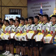 Iš urvo Tailande išgelbėti berniukai išrašyti iš ligoninės