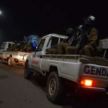 Burkina Faso sostinėje per išpuolį restorane žuvo 18 žmonių