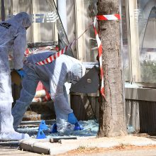 Marselyje į autobusų stoteles įsirėžus automobiliui žuvo moteris