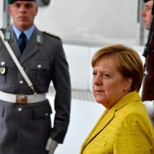 Kokį signalą Vokietijos kanclerei pasiuntė rinkėjai