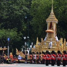 Tailandas atsisveikina su mylimu karaliumi Bhumibolu