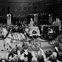 Elizabeth II ir princas Philipas mini 70-ąsias santuokos metines