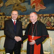 Popiežius Turkijos prezidentui įteikė taikos simbolį 