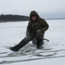 Ant Kauno marių ledo – alkoholiu nesišildantys žvejai ir žiemos pramogų mėgėjai