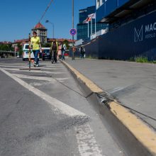 Kauno centre nesuvaldytas BMW partrenkė šaligatviu ėjusį paauglį