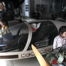 Lietuvos aviacijos muziejuje šurmuliavo „Atvelykis tarp lėktuvų“