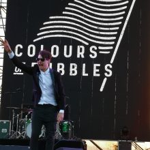 „Colours of Bubbles“ KInijoje: lietuviškai kalbančios kinės ir bernvakaris vokalistui