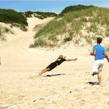 Smiltynę sudrebino paplūdimio lėkščiasvydžio turnyras