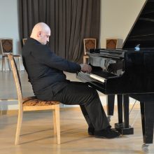 Muzikos maratonas Lietuvos pianistų židinyje