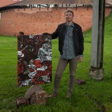 Estas menininkas: gyvenimas Lietuvoje  – nuolatinis performansas