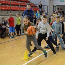 Garliavoje paminėta 100 – mečio diena su krepšinio kamuoliu