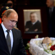 Rusijos politikos elitas atsisveikina su ekspremjeru J. Primakovu