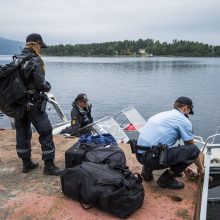 Ketveri metai po A. B. Breiviko atakų: Norvegijos aktyvistai grįžo į Utiojos salą