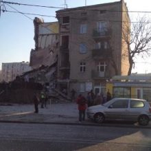 Lenkijoje dujų sprogimas sugriovė namą, yra žuvusiųjų 