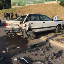 Vilniuje per penkių automobilių avariją sužaloti du žmonės
