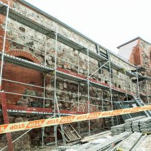 Gedimino kalne svarstoma nugriauti dalį neautentiškos gynybinės sienos