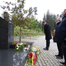 Antakalnio kapinėse pagerbtas A. M. Brazausko atminimas