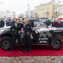 Naująjį bolidą B. Vanagas išbandė sostinės širdyje