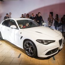 Į Lietuvą atkeliavo naujoji „Alfa Romeo“ žvaigždė – sedanas „Giulia“