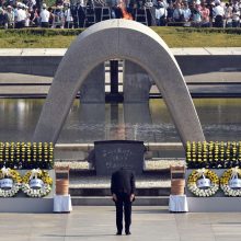 Šiurpi sukaktis: Hirošimoje paminėtos atominio bombardavimo 70-osios metinės