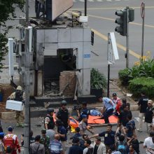 Per teroro atakas Džakartoje žuvo 5 užpuolikai ir 2 civiliai