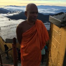 Šri Lankoje dar pasakojama vienuolius, kurie mirtį pasitiko medituodami