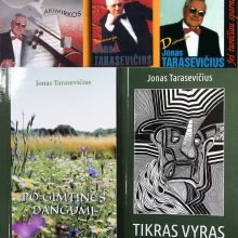 Kūryba: J. Tarasevičius ne tik rašo knygas, jis yra įdainavęs ir ne vieną muzikinį diską.