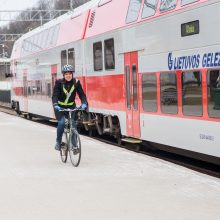 Į darbą Kaune traukiniu ir dviračiu riedantis A. Lašas: branginkime žmones