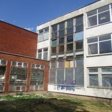 Kaune apleistame mokyklos pastate kilo gaisras