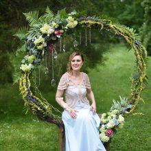 Botanikos sode nertas sukneles pristatė žinomos moterys