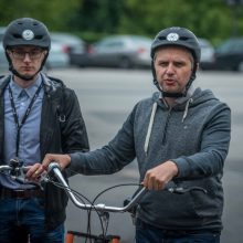 Naujovė Kauno gatvėse – žalios juostos dviratininkams